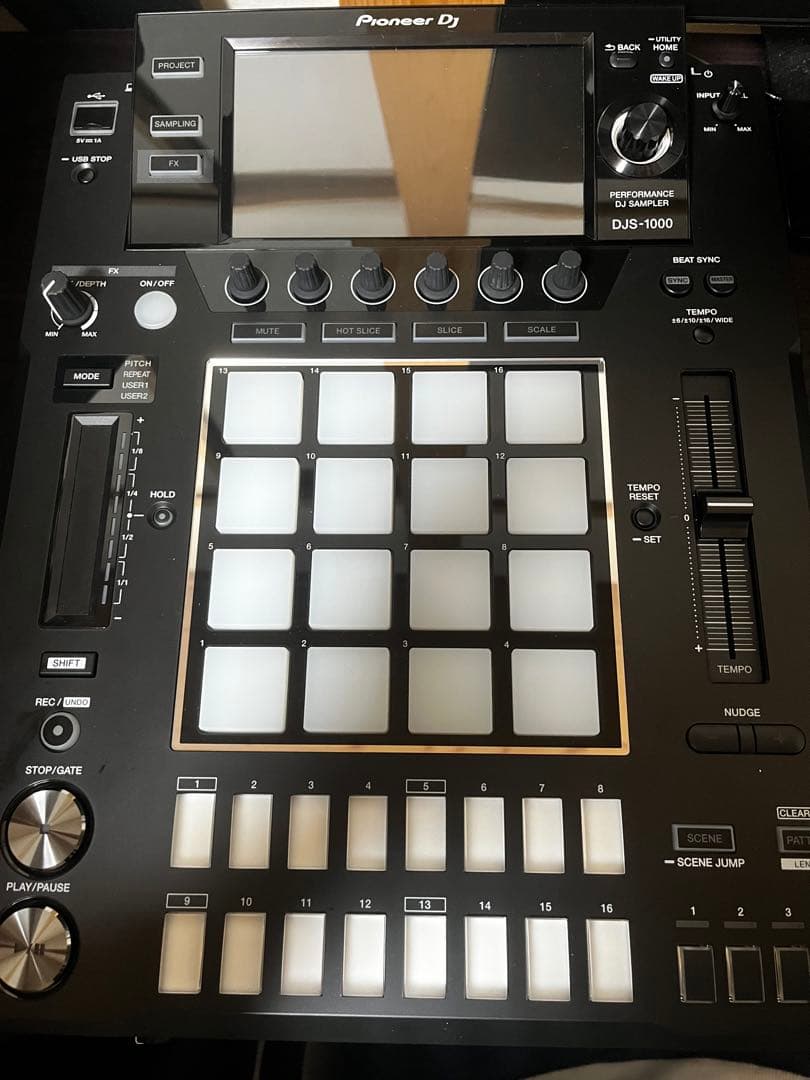 11/24迄Pioneer DJ DJS-1000 サンプラー　デッキセーバー付 11/24迄Pioneer DJ DJS-1000 サンプラー デッキセーバー付 Pioneer DJ