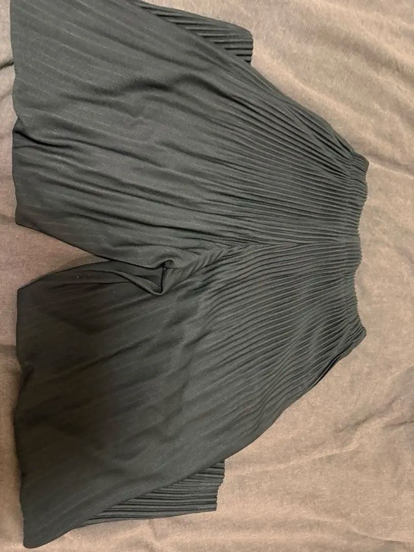 HOMME PLISSÉ ISSEY MIYAKE BASICS プリーツパンツ