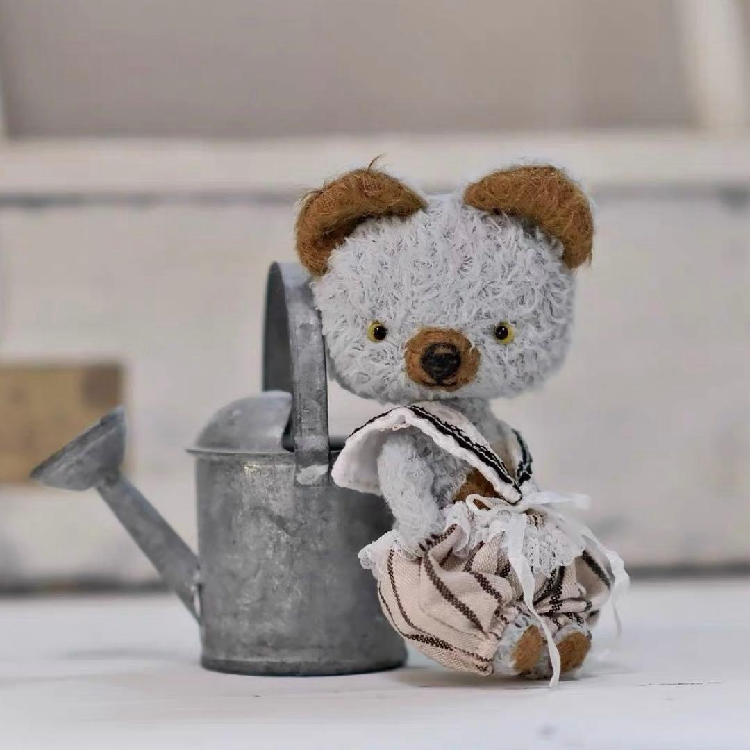 優しい白アヒルちゃん アーティストベア 海外作家様 ハンドメイド