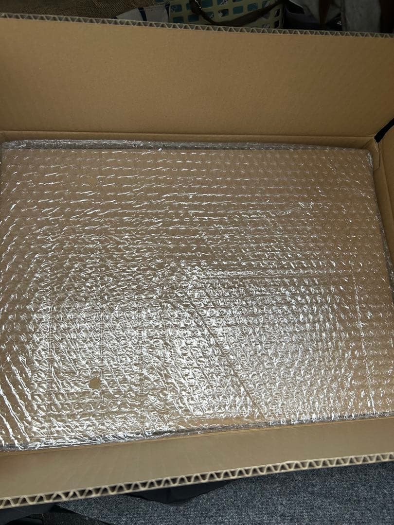 新品未開封 歴代仮面ライダー全員集合ピンズ 専用額入りのピンズ全55種セット