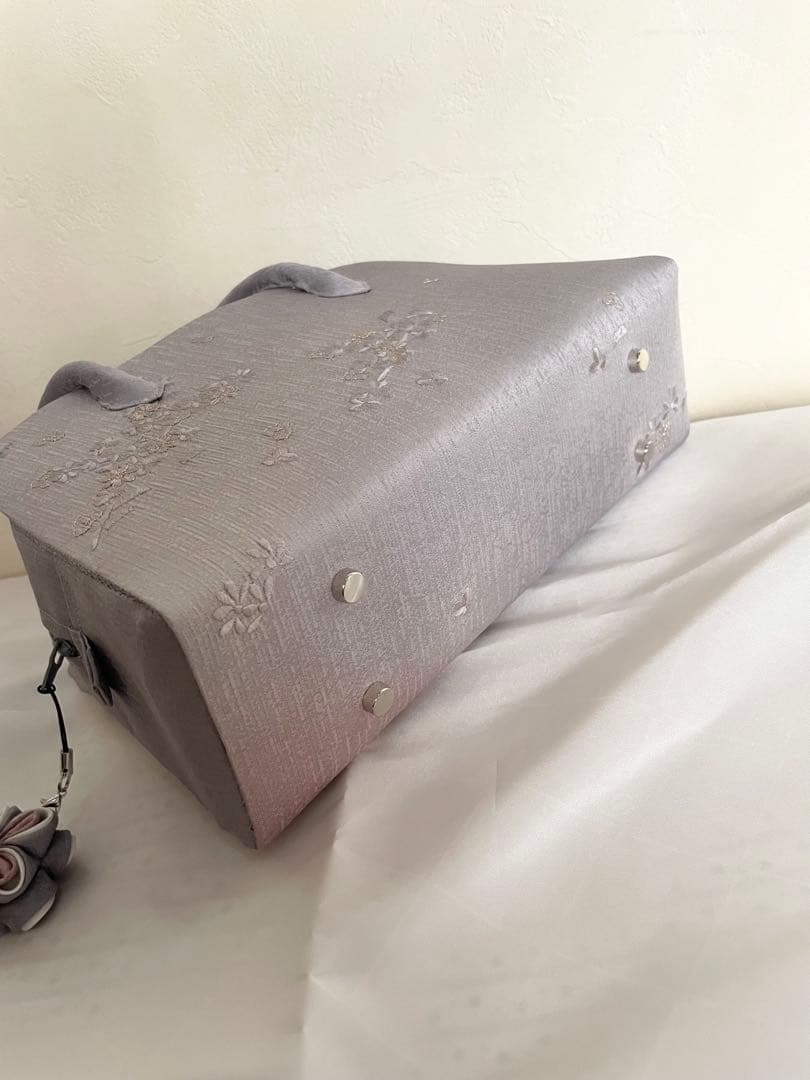 和装用利休バッグ　底鋲、つまみ細工付き