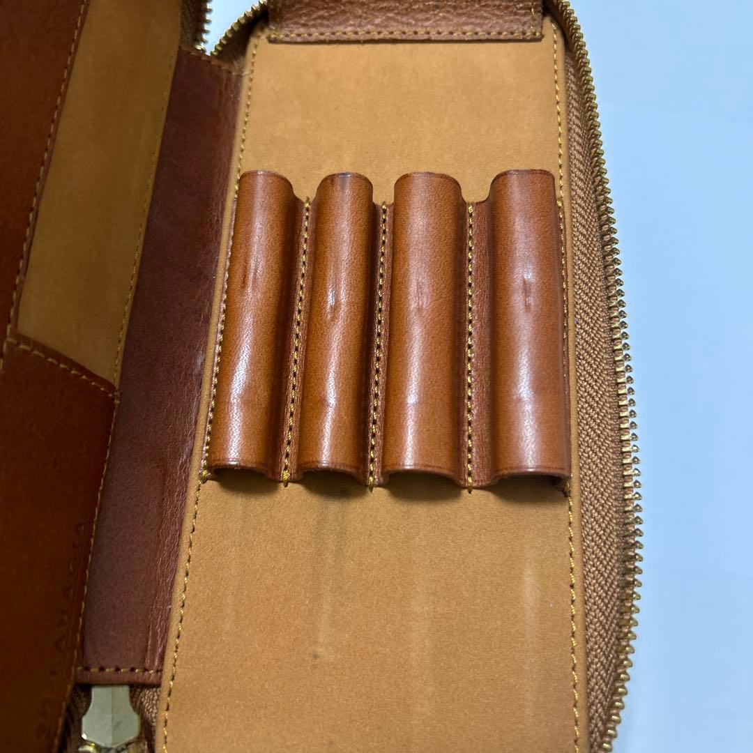 バハギア & クラフト ラウンドジップペンケース (プエブロ革 コニャック)