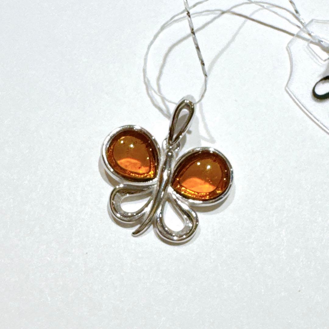 大人気】ポーランド 万博 琥珀 ペンダントトップ 蝶 S&A シルバー925