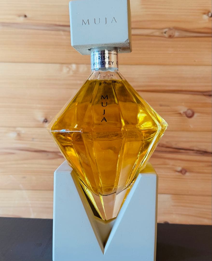 MUJA Irish Whiskey 750ml ギフトボックス入り - メルカリ