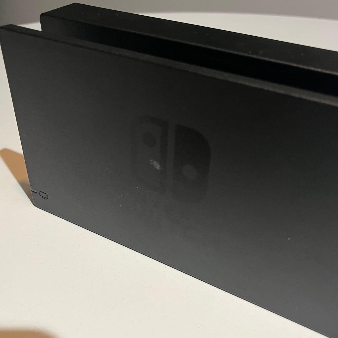 【動作確認済み】【美品】Nintendo Switch 本体 とその他付属品