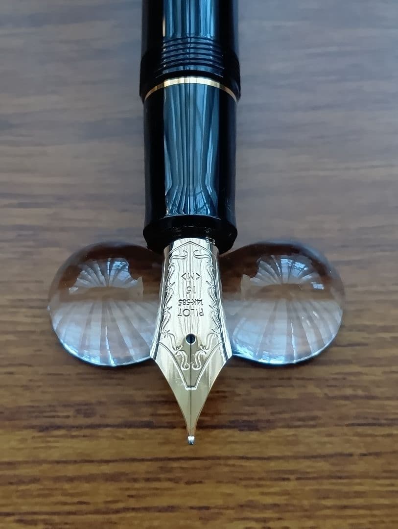 PILOT 万年筆 カスタム743 Мニブ（中字）