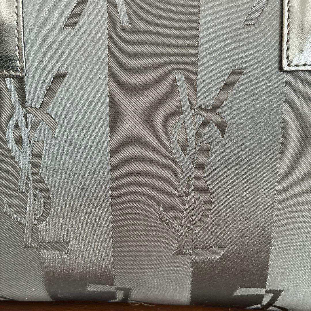 イヴ・サンローラン　フォーマルバッグ　黒