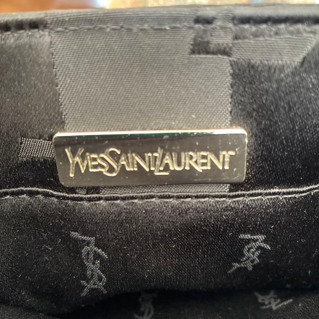 イヴ・サンローラン　フォーマルバッグ　黒