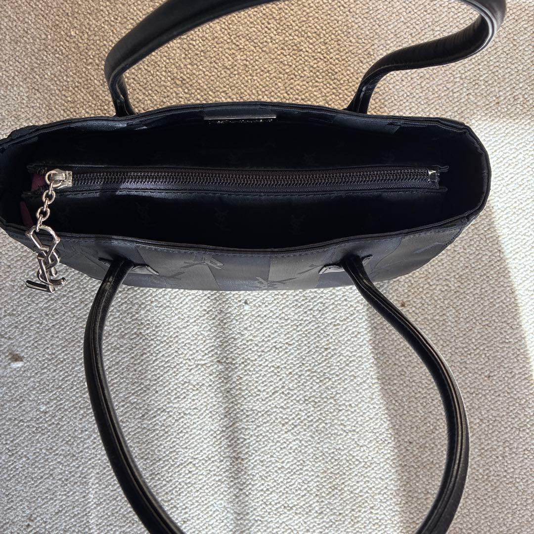 イヴ・サンローラン　フォーマルバッグ　黒