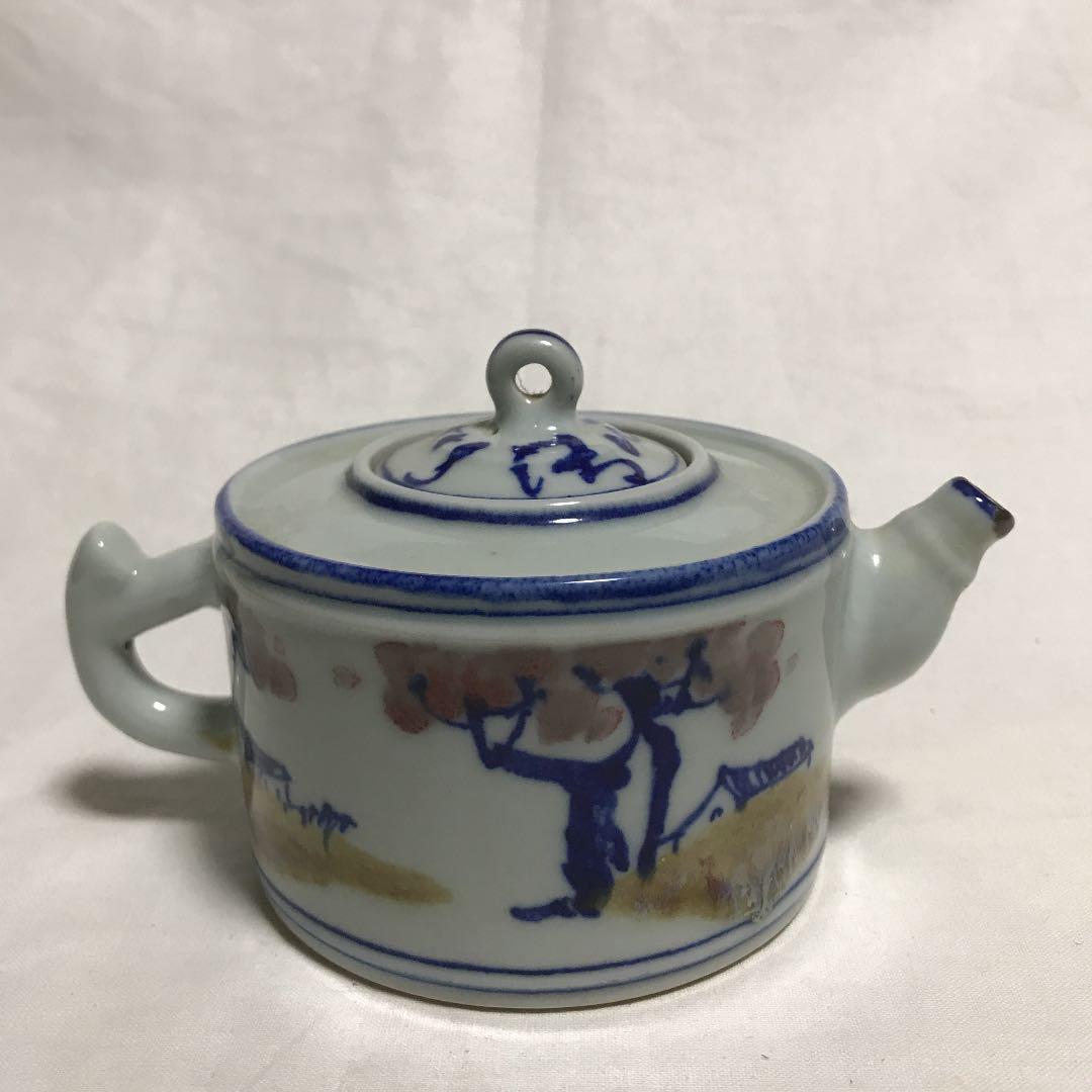 景徳鎮　色絵急須（箱付き）