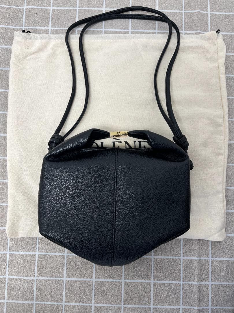 Polène Beri ブラック チェーン ショルダーバッグ