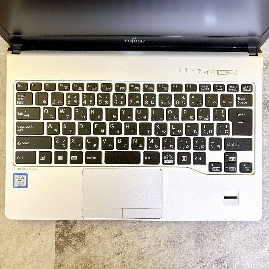 小型軽量❣i5✨SSD搭載で快適✨フルHD カメラ付き 薄型 Windows11