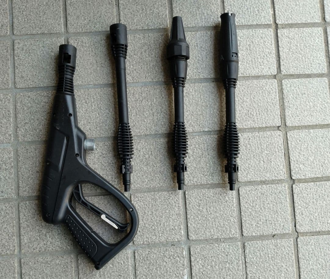 動作確認済 箱と袋含めて全揃い アイリスオーヤマ高圧洗浄機 SBT-