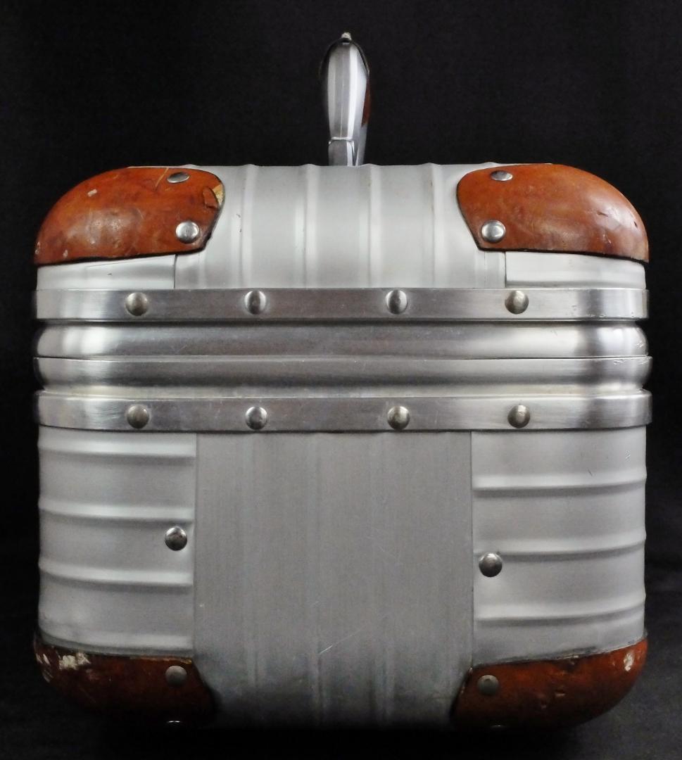 リモワ トパーズ『ASSIMA』ALビューティケース 17L【LTD/激レア