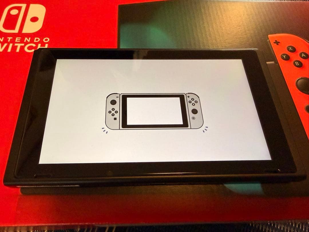 Nintendo Switch 本体 スイッチ フィルム貼付済 ハードカバー付き