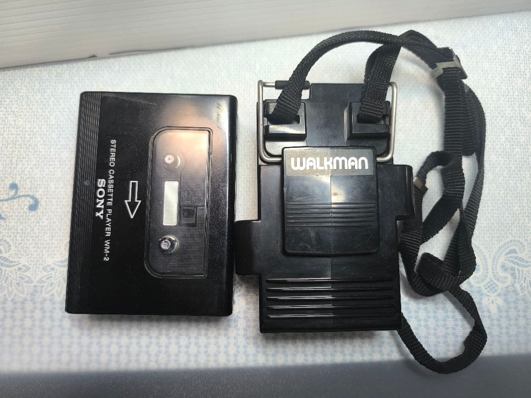 希少ホルダー付】SONY WALKMAN II WM-2 通電のみ確認 不動品
