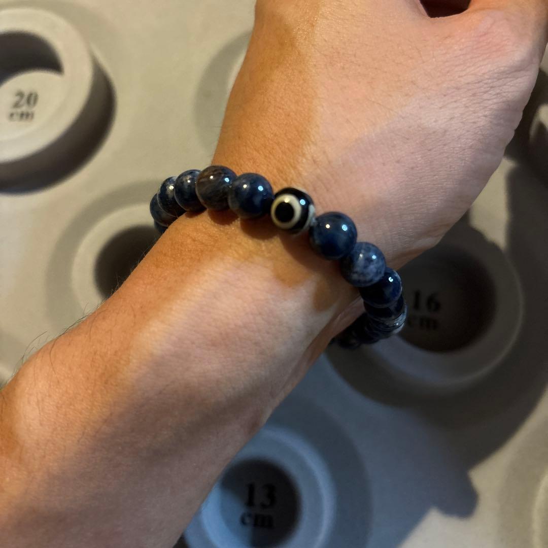 三眼天珠とカイヤナイトたん！ズーンとくる！すごい組み合わせ！