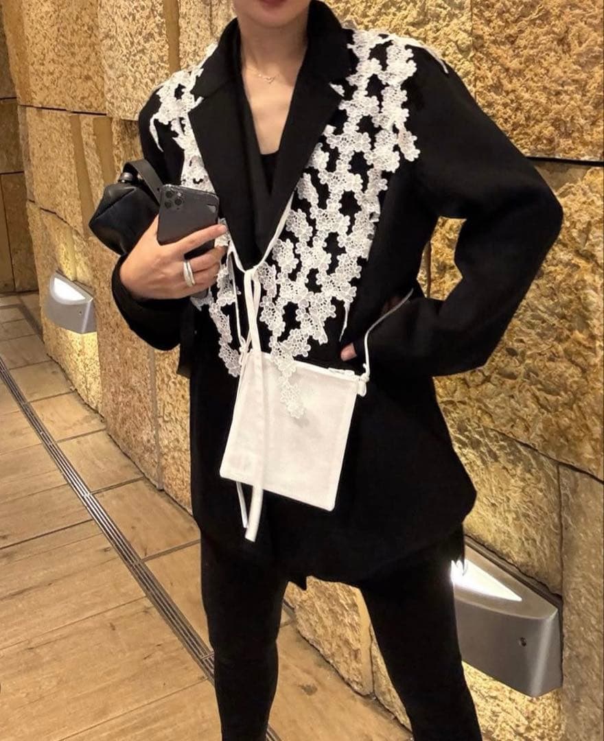 菅原美裕さん着用　BIBIY. つけ襟