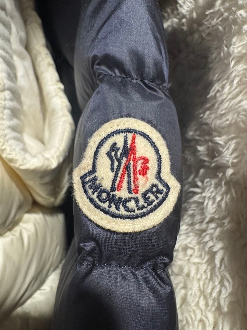 美品　MONCLER ネイビー ダウンジャケット odile