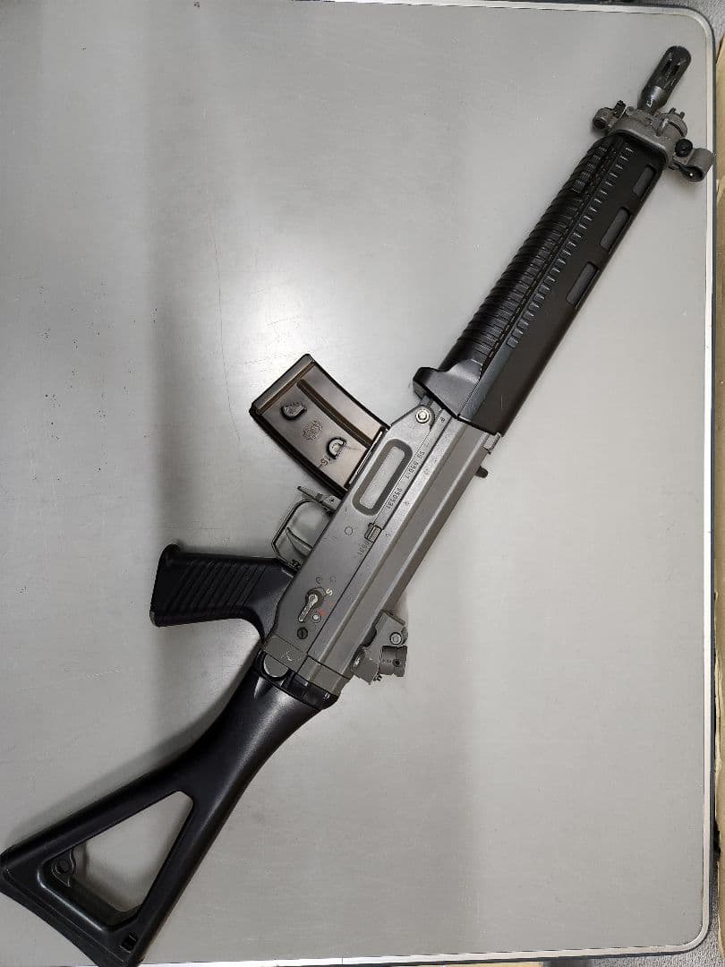 東京マルイ SiG551 SWAT 電動ガン 実働品