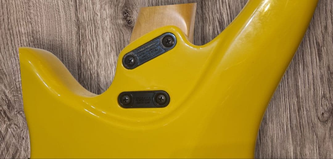 ヤマハ 松本孝弘氏使用で一世を風靡したMGのシングルコイル版 エレキ