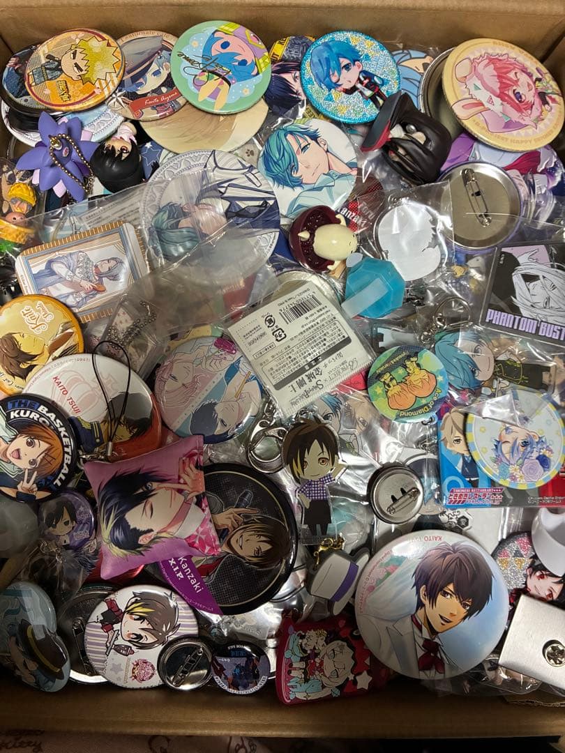 アニメ 漫画 大量 グッズ まとめ売り 缶バッジ アクリルスタンド フィギュア