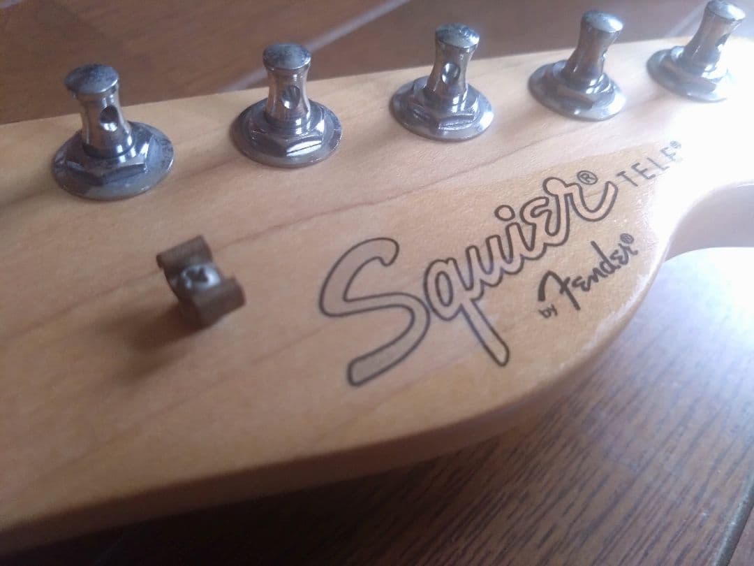 テレキャスタータイプ エレキギター Squier 付属品付き