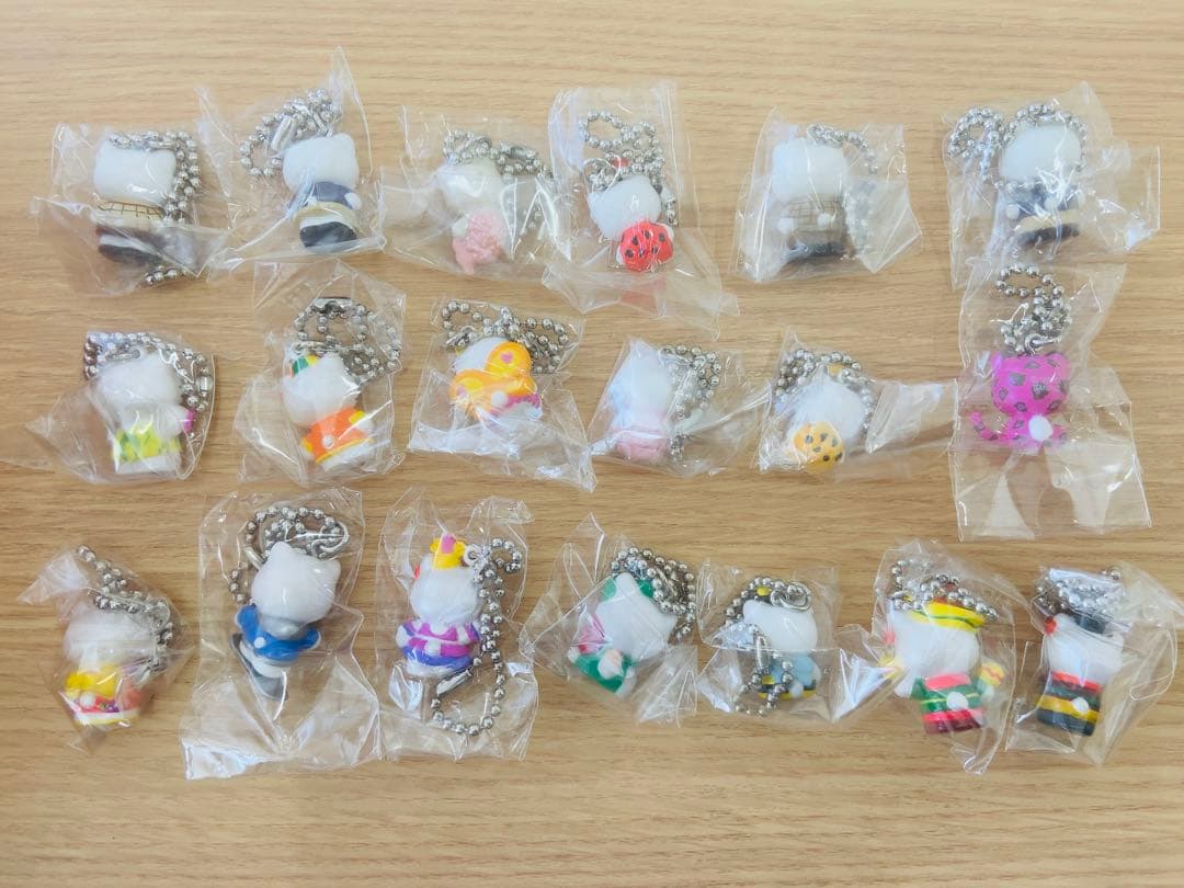 希少　ハローキティコレクターズマスコット いちご新聞オリジナル