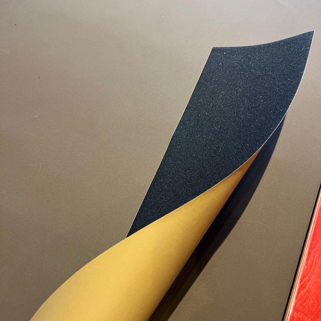 デッキテープ付き！　LESQUE 8.25インチ　スケボー