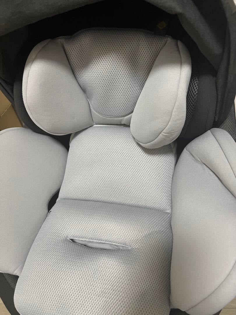 極美品 コンビ ザエス THE S ISOFIX エッグショック ZC-720