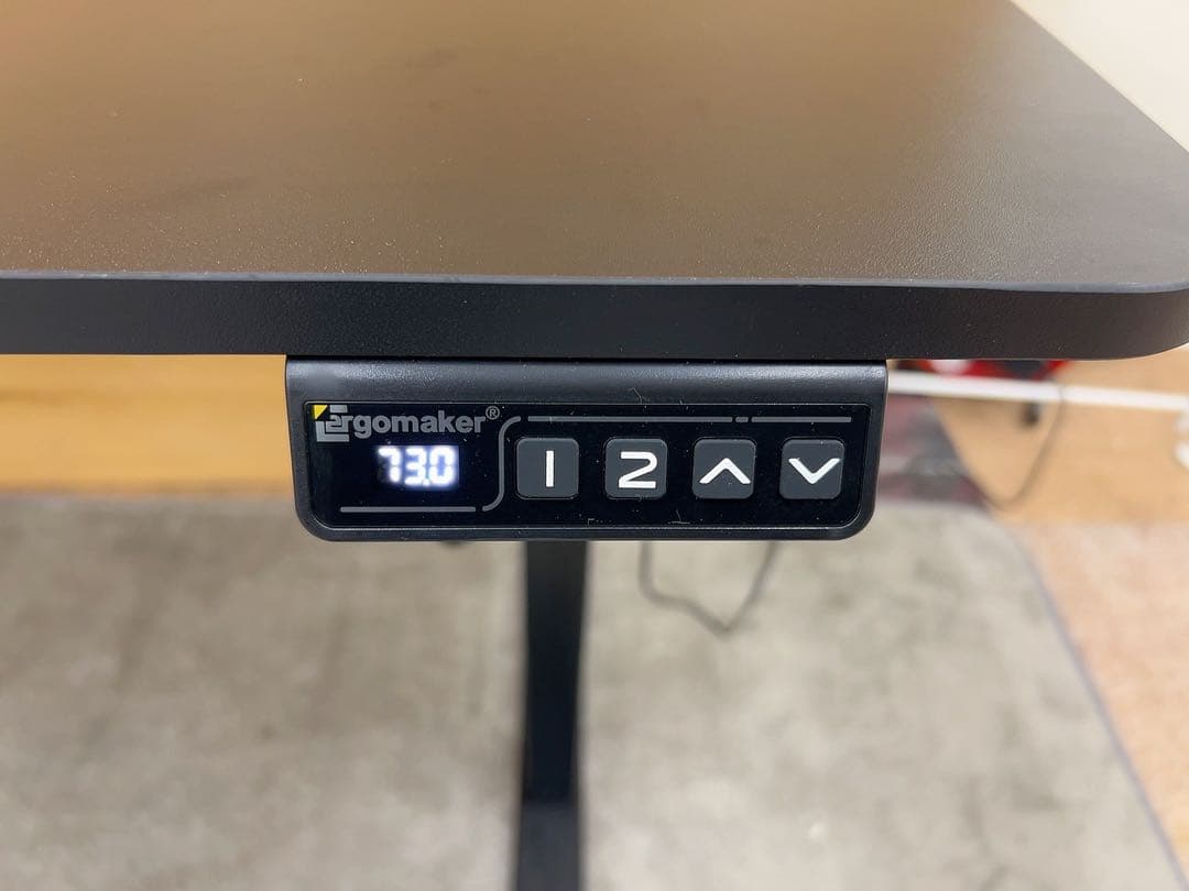 電動昇降テーブル　高さ73cm〜122cm