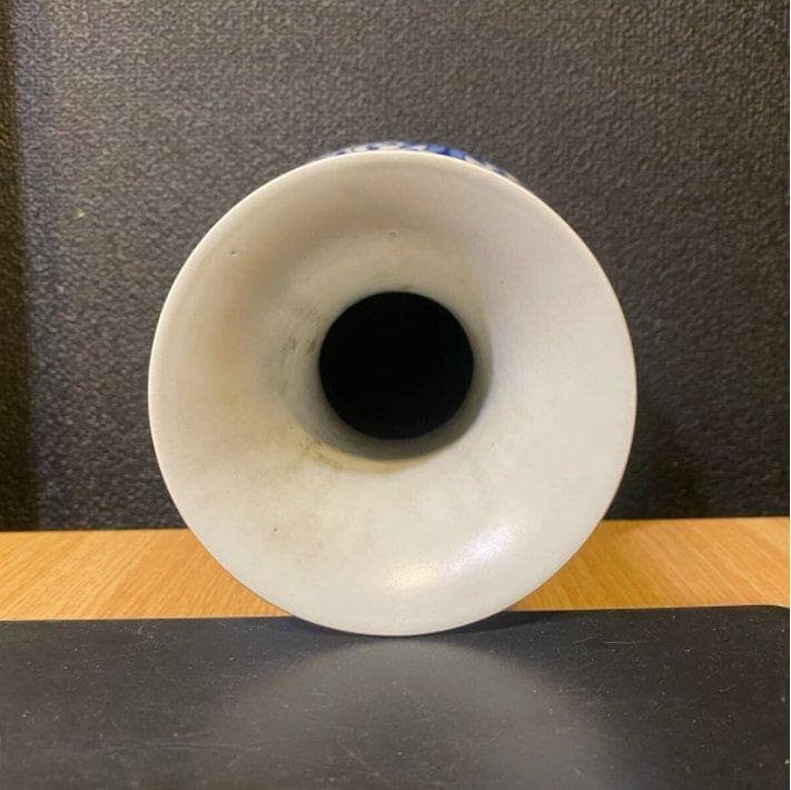 64 Z2003 景徳鎮製　青花染付唐草文花瓶　花器　 花瓶　骨董品　古美術品