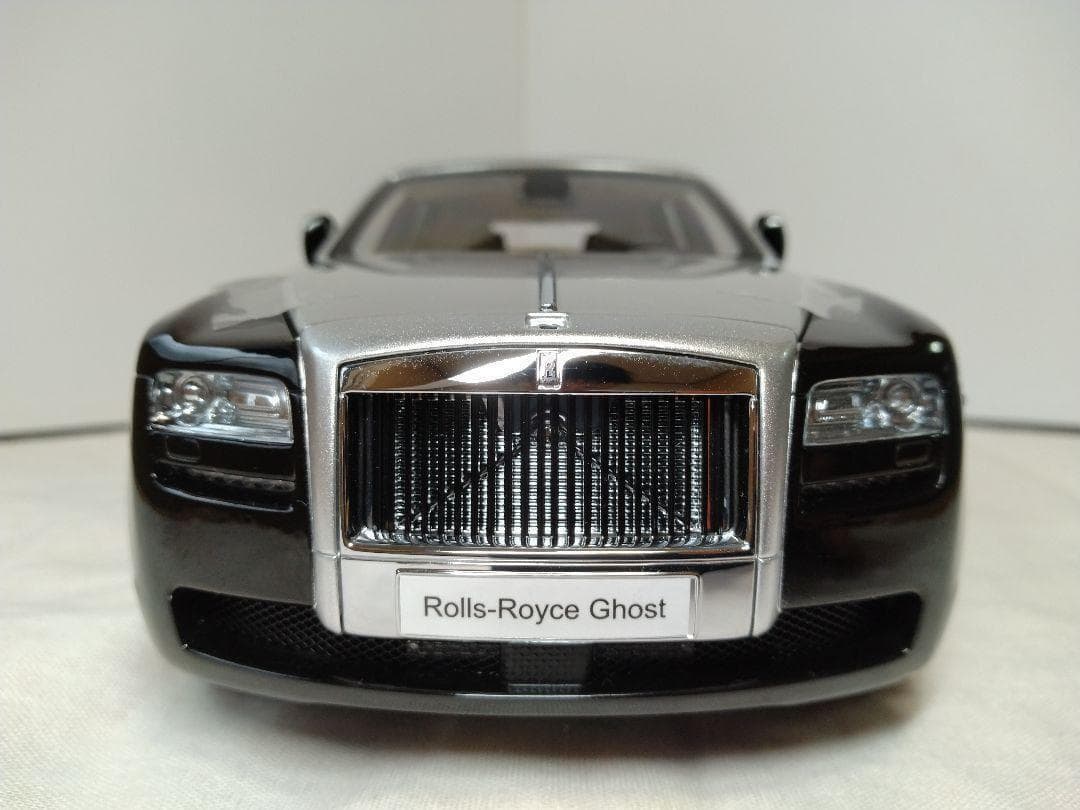 235　京商　1/18　ロールスロイス　ゴースト　黒/シルバー