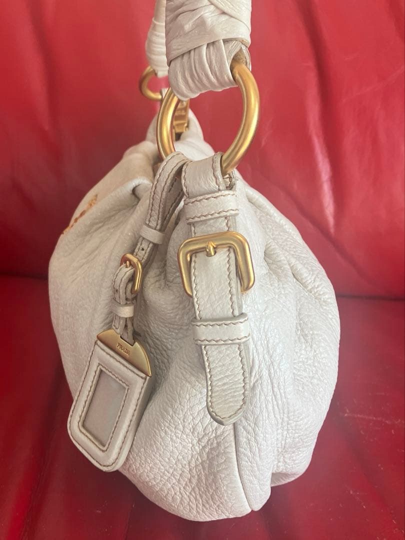 PRADA ホワイトレザー　ワンショルダーバッグ　プラダ