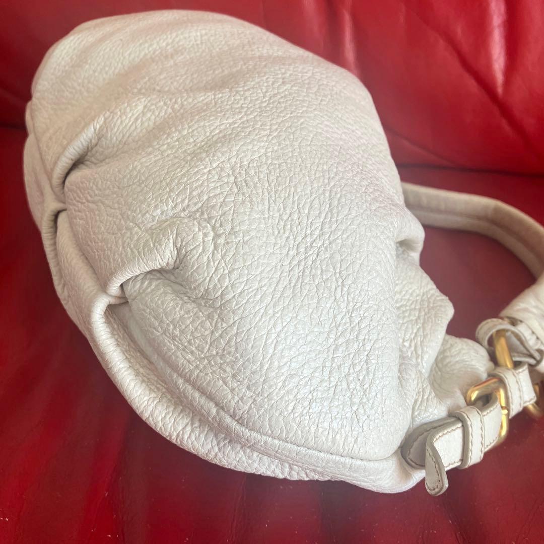 PRADA ホワイトレザー　ワンショルダーバッグ　プラダ