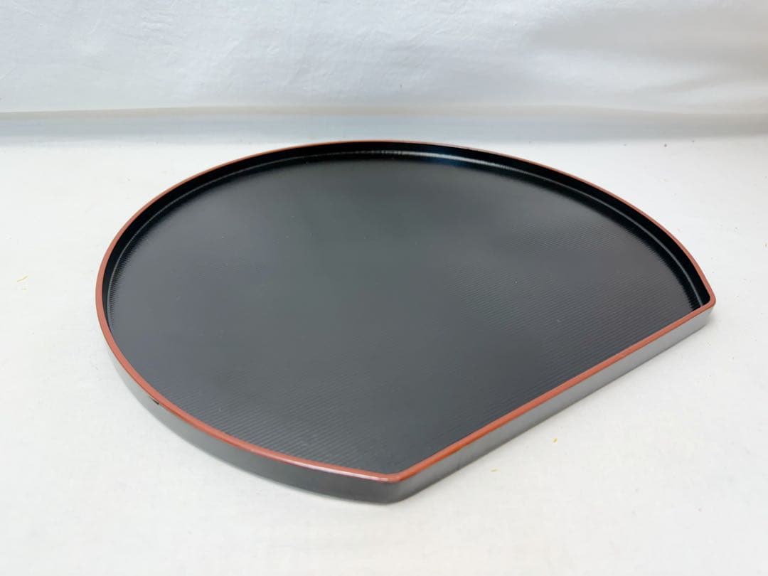 ほぼ未使用 懐石道具 木製 千筋 缘朱 半月膳 5客揃 銘々盆 平膳 宴会盆元箱