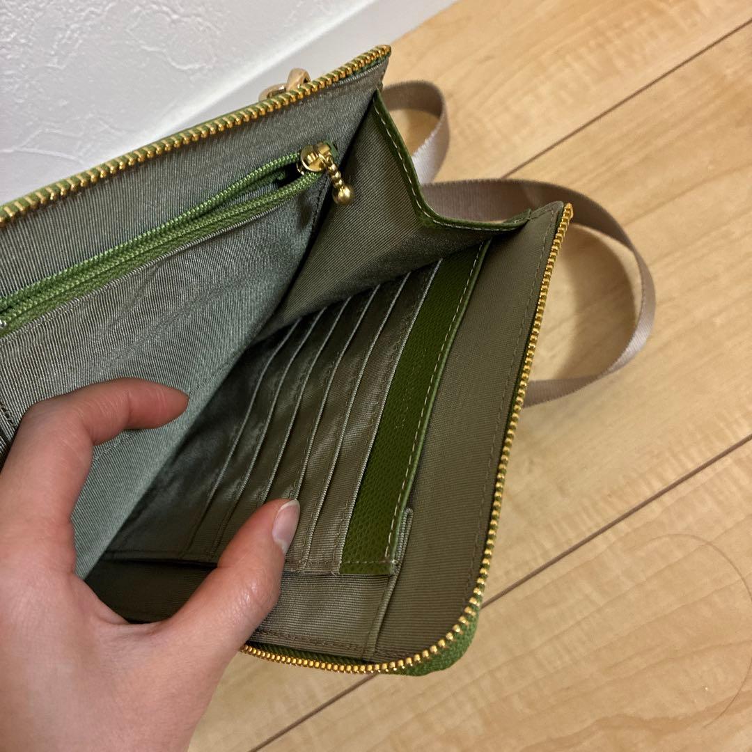 NINA RICCI スマホショルダーバッグ　グレインヌーボーパース