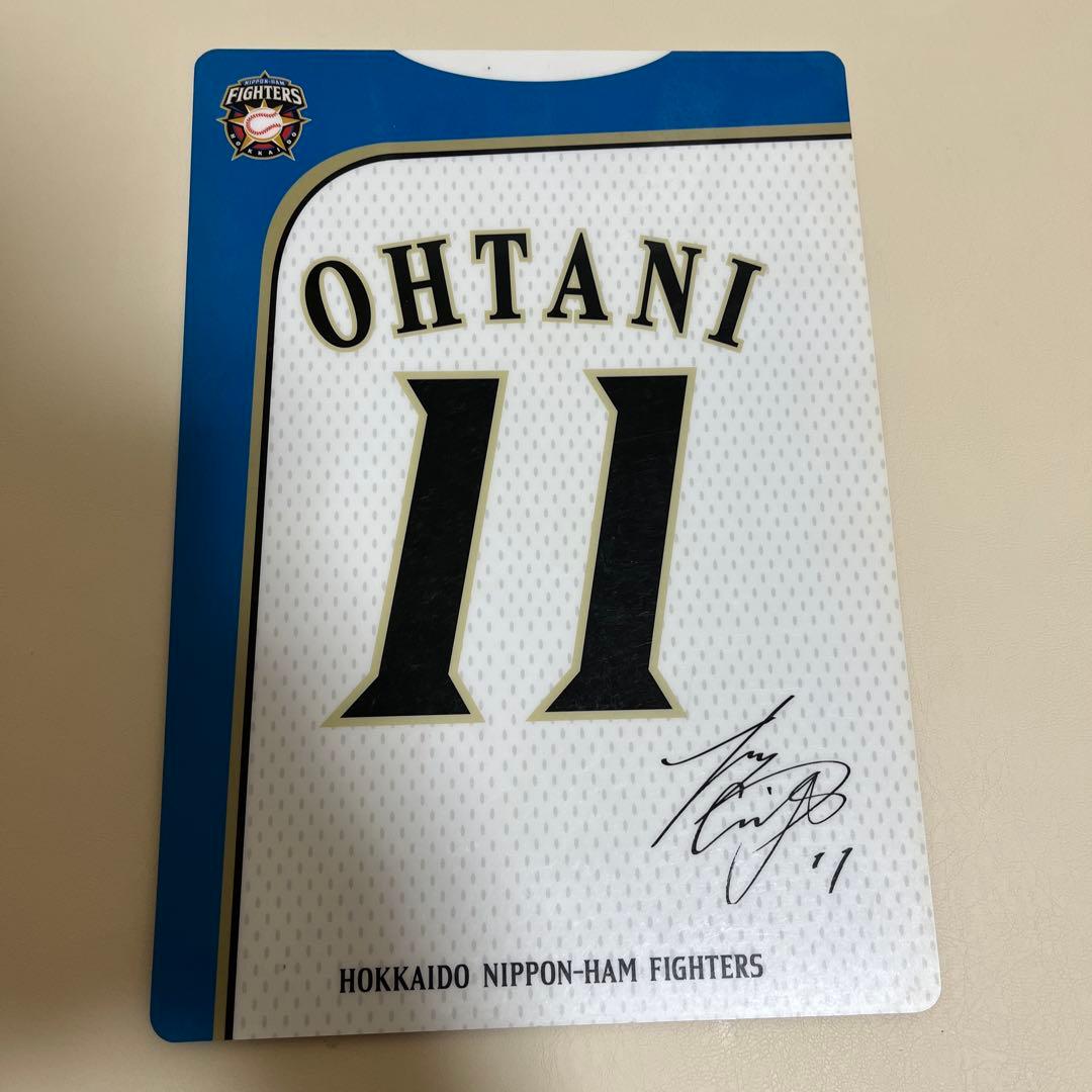 大谷翔平 サイン入り下敷き 背番号11 - メルカリ