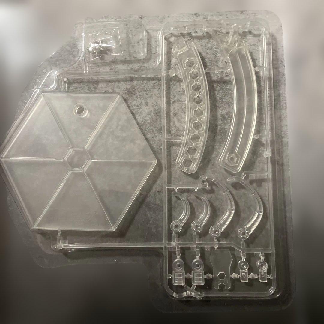 L GEAR RISING PLAY ARTS改 雷電 メタルギア