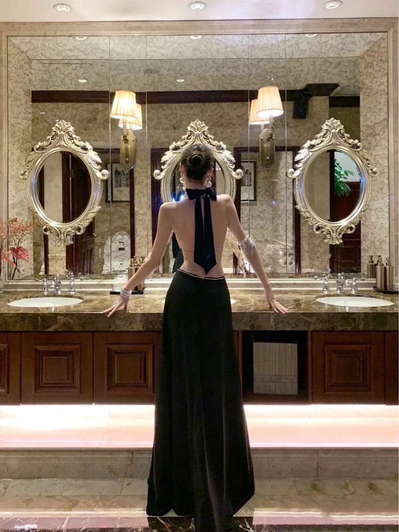 ホルターネックビジュー装飾ロングドレス パーティー キャバ セクシー