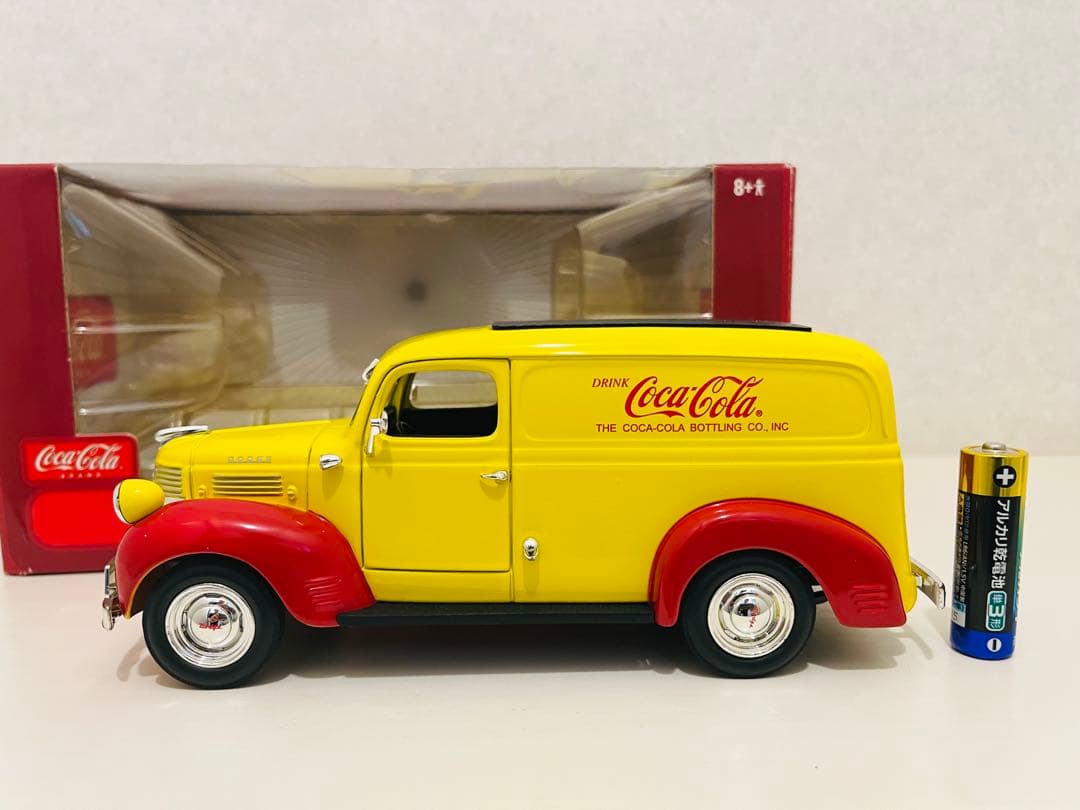 コカコーラ1940年代配達車 ミニカー1:24 &1:34 2台セット