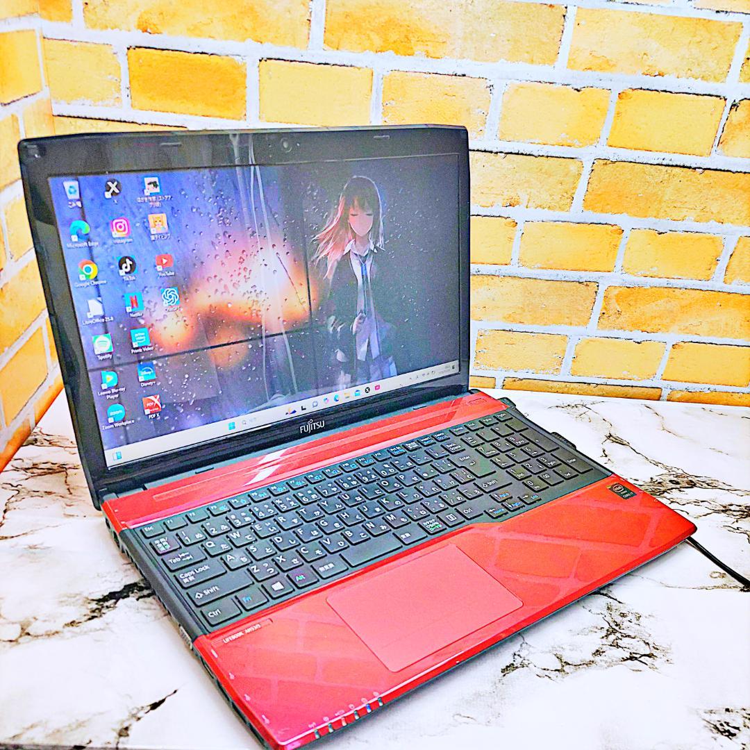 お手頃価格ノートパソコン❤️爆速SSD☘️Blu-ray・メモリ8G❣️最強