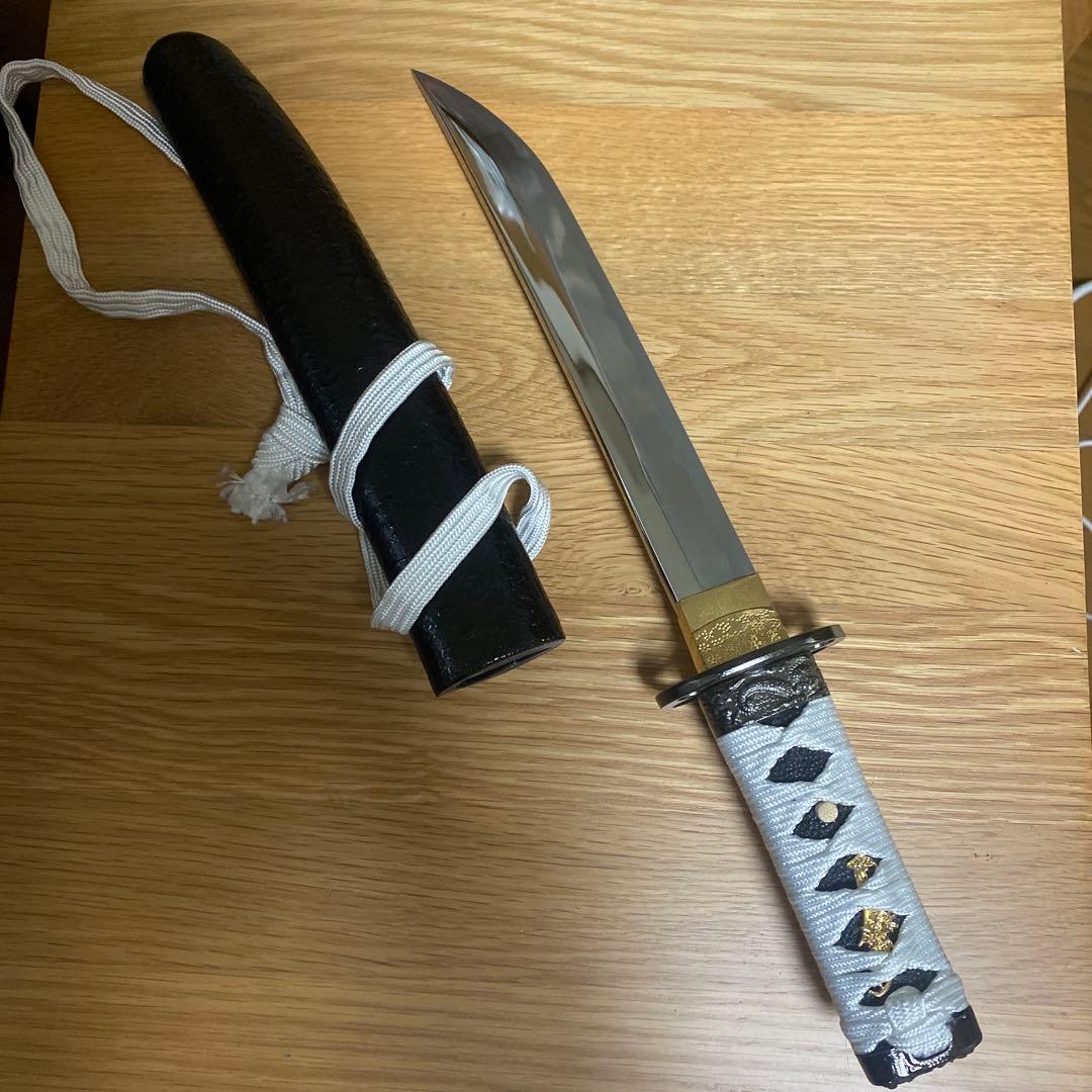 模造刀　短刀　「薬研藤四郎(やげんとうしろう)」