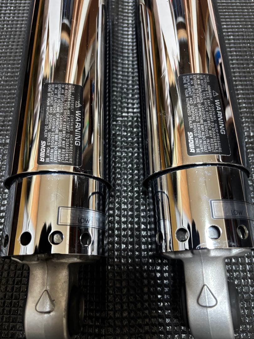 ハーレー 純正 FLDリアサスペンション SHOWA クローム ダイナ