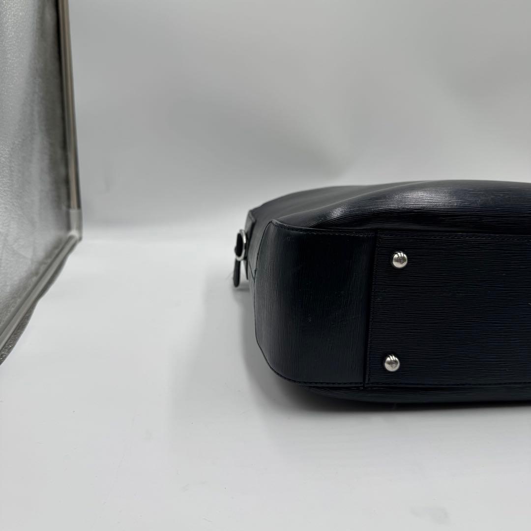 高級✨ ペッレモルビダ キャピターノ ブリーフケース ビジネス A4 ネイビー