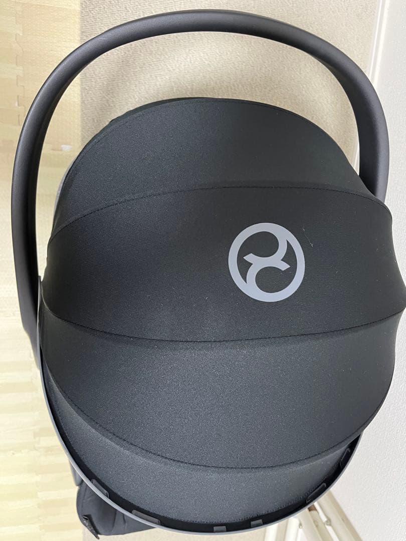 Cybex cloud Z2 i 黒　チャイルドシート　＋　メリオアダプター