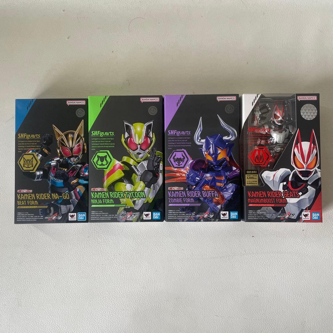 仮面ライダーギーツ マグナムブーストフォーム バッファ タイクーン アーゴ S.H.Figuarts 仮面ライダーギーツ マグナムブーストフォーム | 魂ウェブ