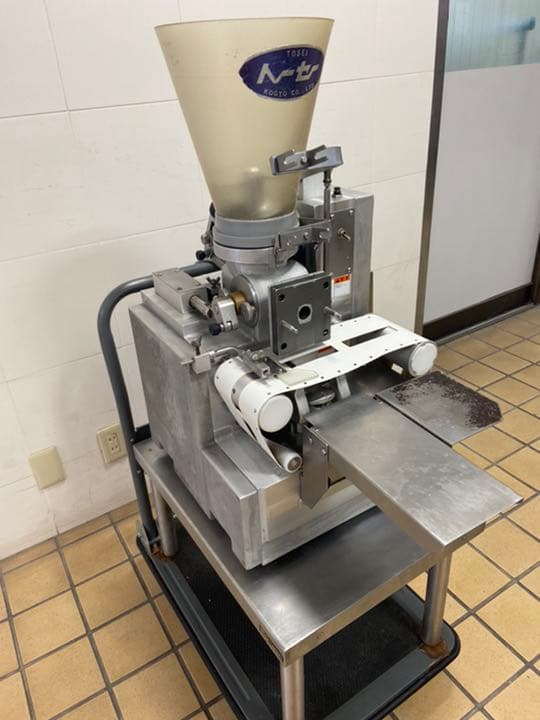 人気 トーセー工業株式会社 卓上型餃子成形機 NS-21