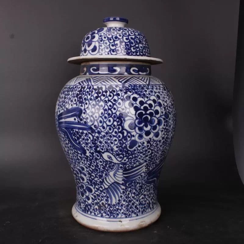 青花凤凰缠枝纹将军罐 景徳鎮 陶磁器 装飾品 現代工芸品 美術品 置物 青花凤凰缠枝纹将军罐 景徳鎮 陶磁器 装飾品 現代工芸品