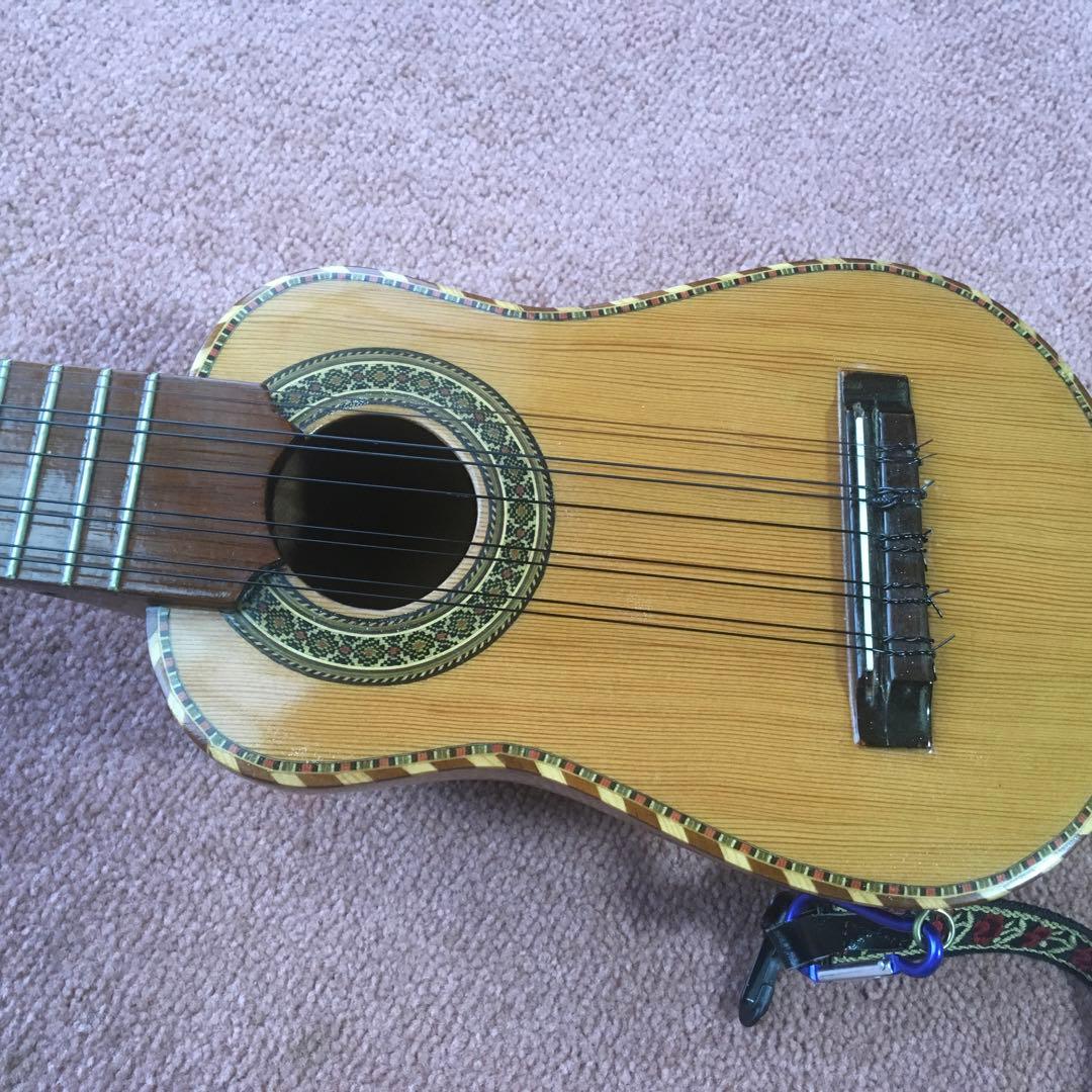 10弦　民族楽器　チャランゴ ケース付属 民族楽器木製 ケース付き
